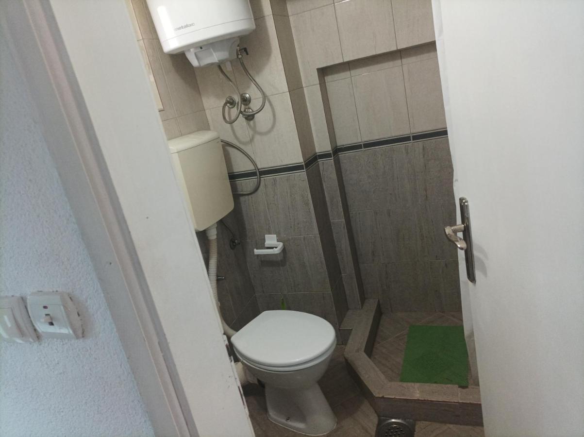 Apartmani Biljana Lazic Vrnjačka Banja Exterior foto