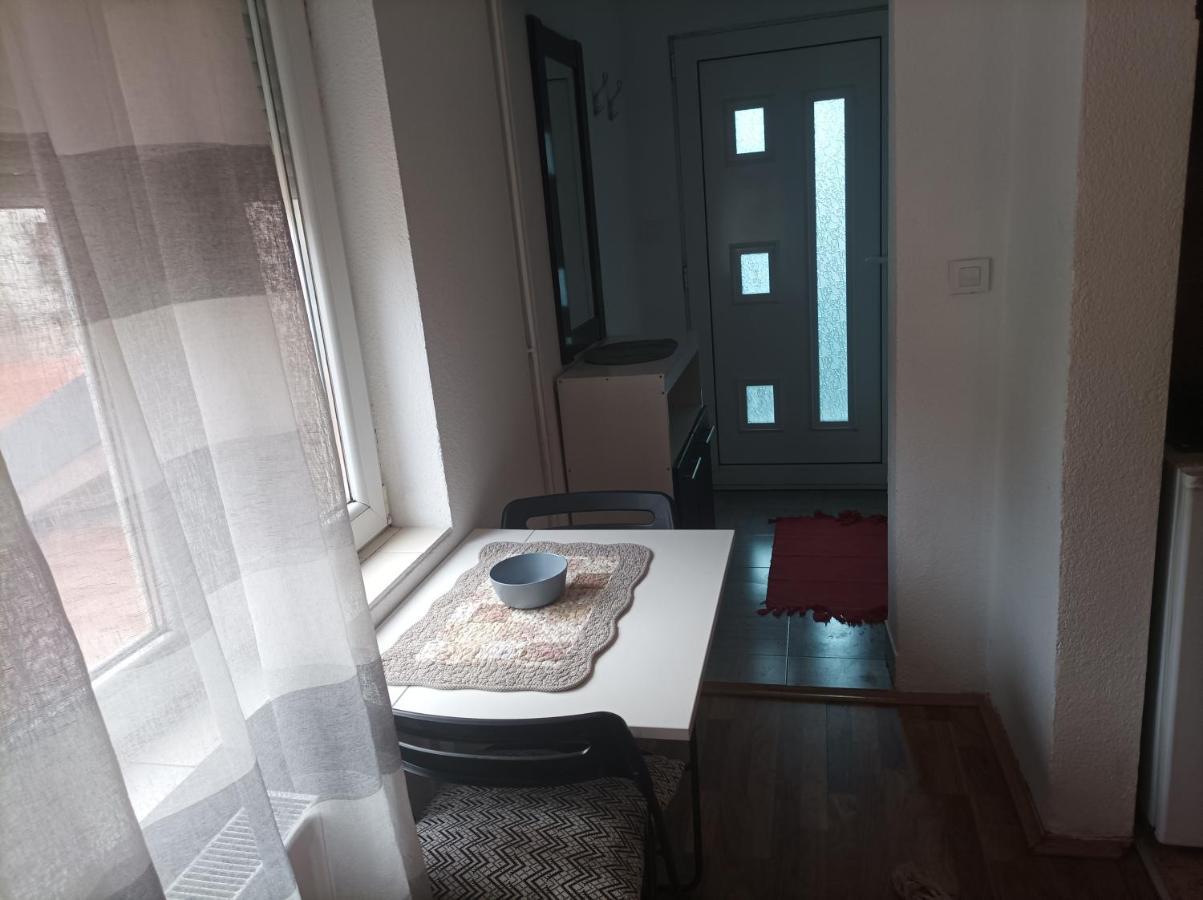 Apartmani Biljana Lazic Vrnjačka Banja Exterior foto